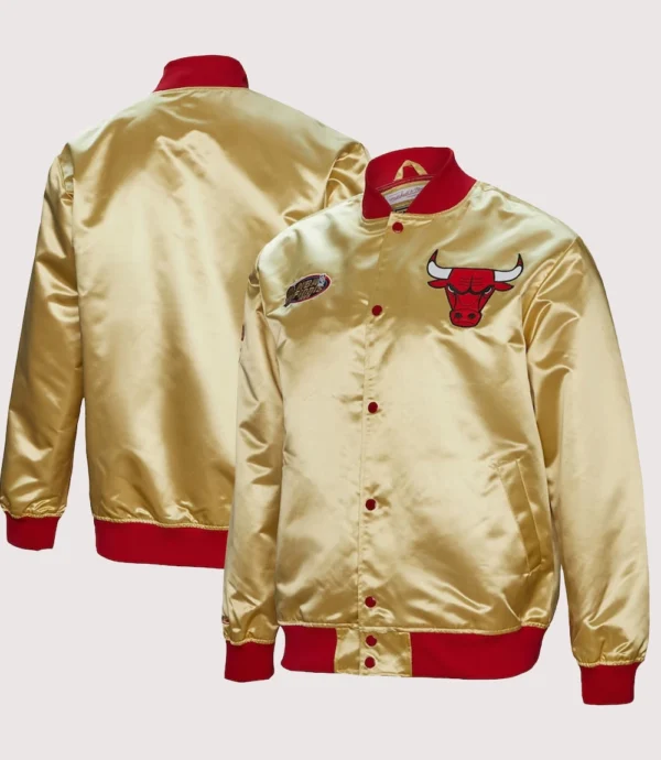 Chicago Bulls Mitchell & Ness Lightweight Satin Jacket Golden